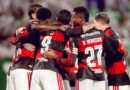 Com dois gols de Pedro, Flamengo goleia lanterna Chapecoense em jogo protocolar