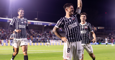 Diniz valoriza comprometimento do Corinthians em meio ao desgaste e atrasos salariais