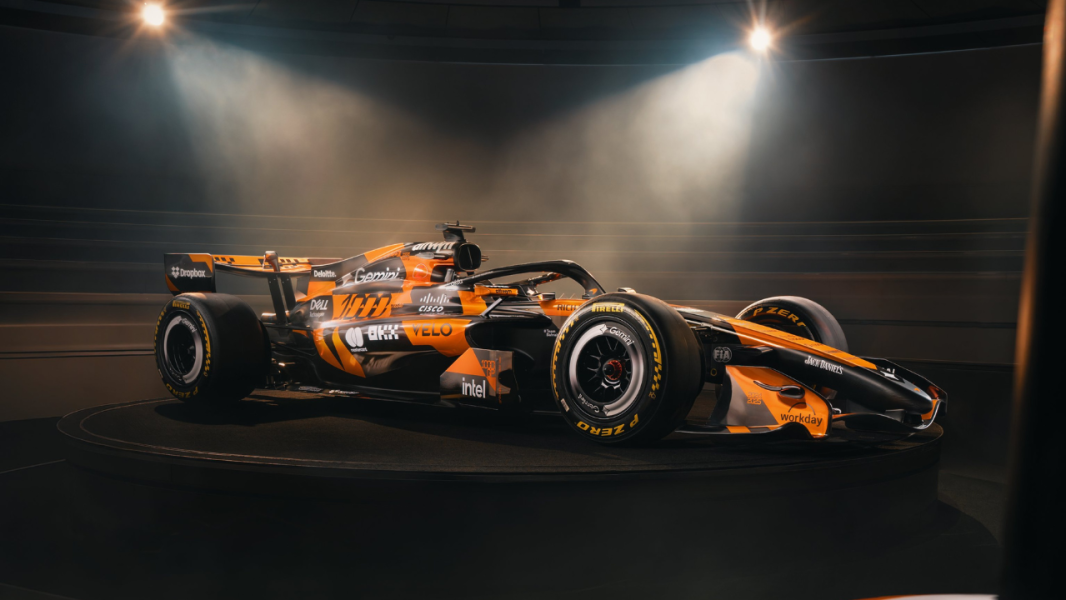 Foto da nova pintura da McLaren para comemorar o GP 1000º