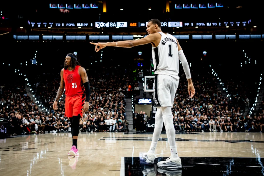 Photo by Reginald Thomas II/San Antonio Spurs)