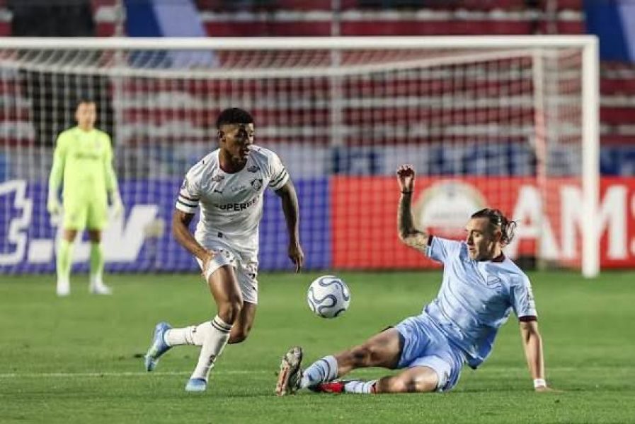 Lucas Merçon / Fluminense F.C.