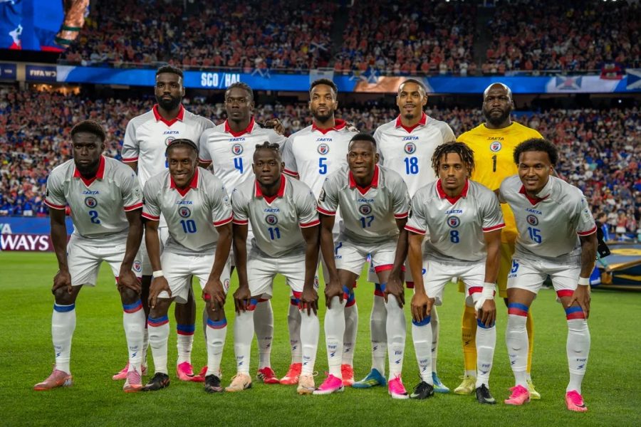 Os Granadeiros posam para uma foto de equipe antes da partida do Grupo C entre Haiti e Escócia na Copa do Mundo FIFA de 2026, no Gillette Stadium, em Foxborough, Massachusetts, em 13 de junho de 2026