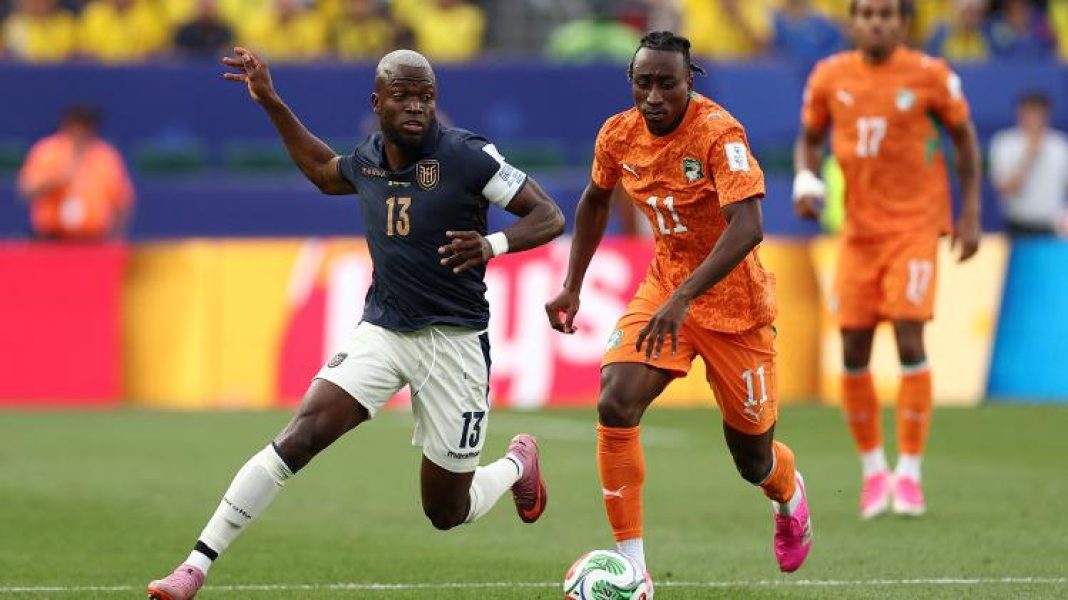 enner-valencia-e-yan-diomande-disputam-bola-em-costa-do-marfim-x-equador-na-copa-do-mundo-1781478890495_v2_750x421